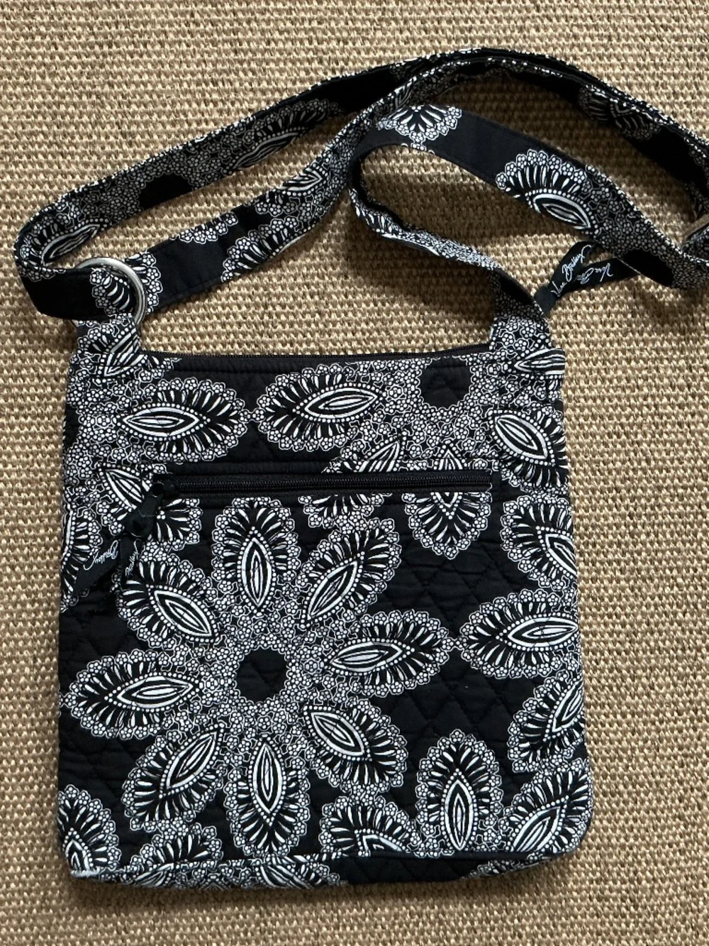 VERA BRADLEY Cross Body/Shoulder Bag - Picture 2 of 6